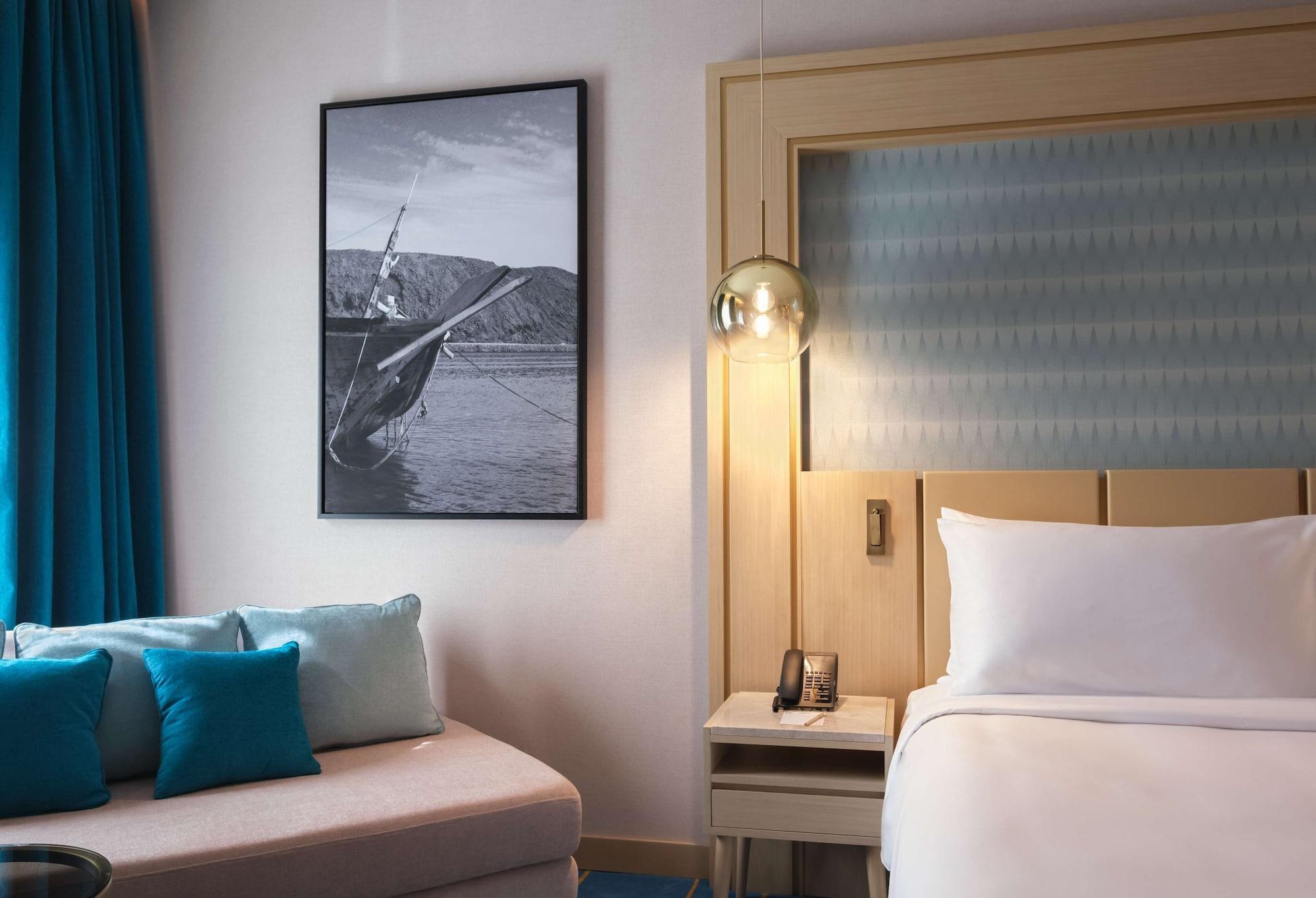 Maani Muscat Hotel & Suites Eksteriør billede