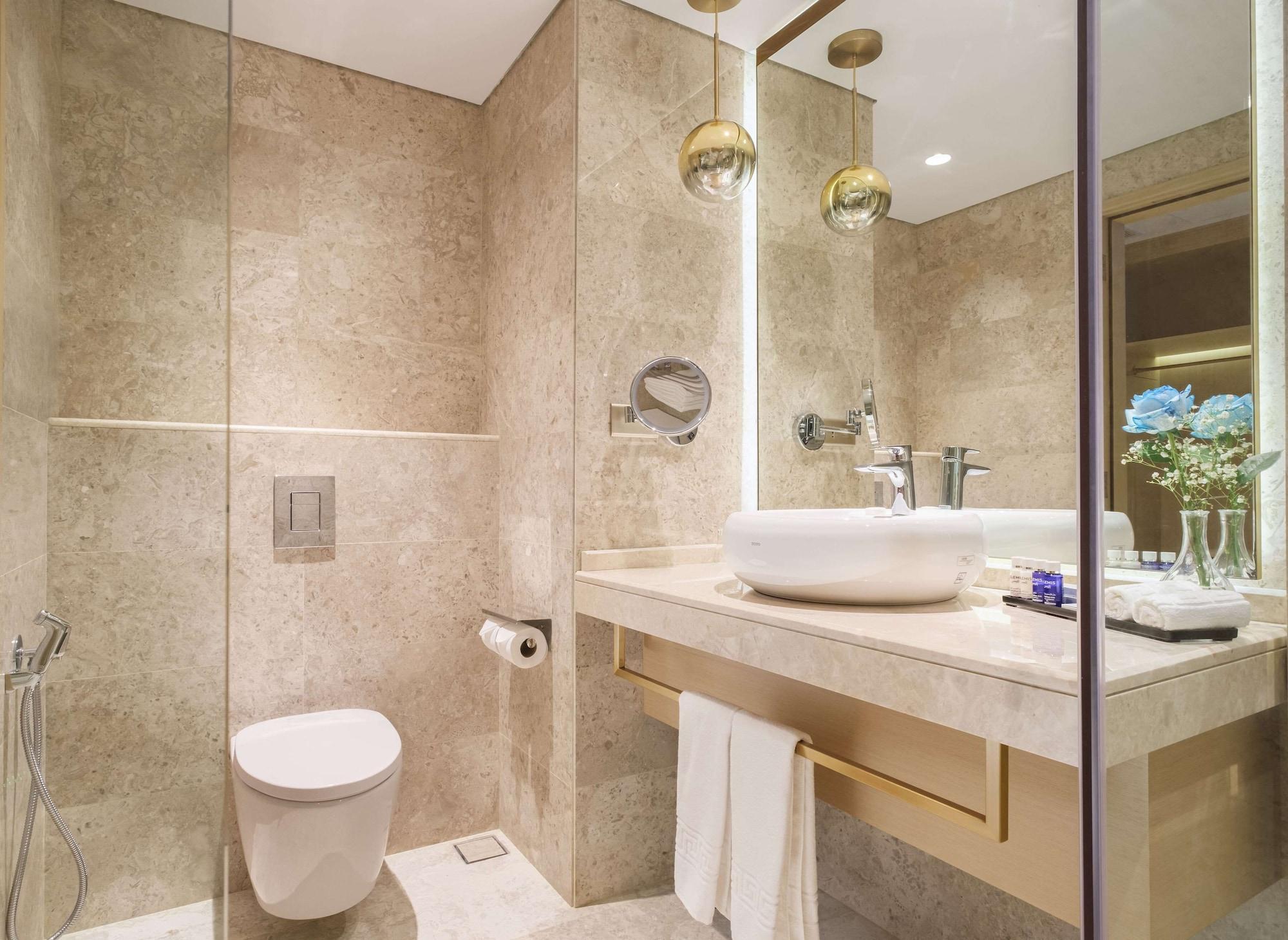 Maani Muscat Hotel & Suites Eksteriør billede