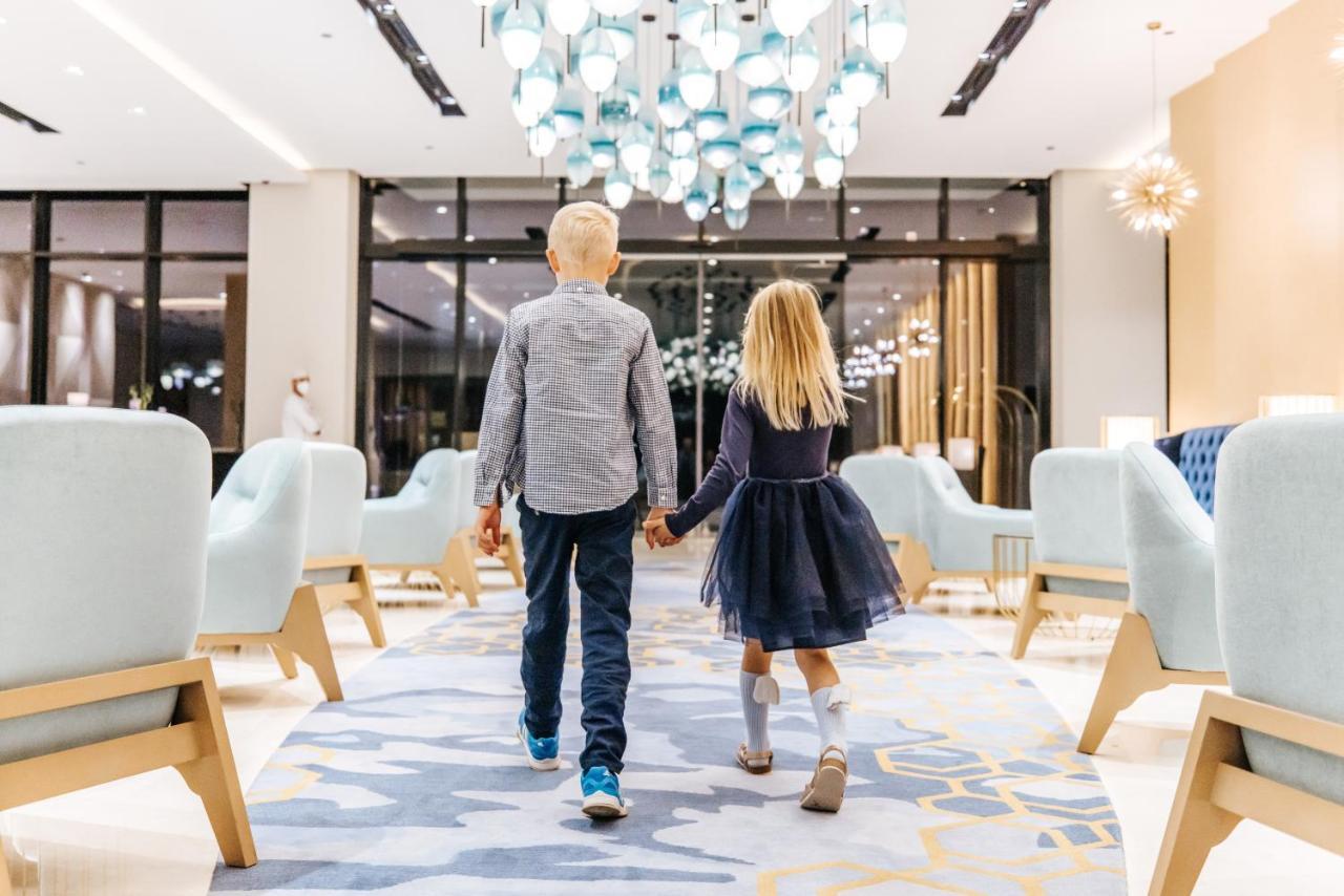 Maani Muscat Hotel & Suites Eksteriør billede