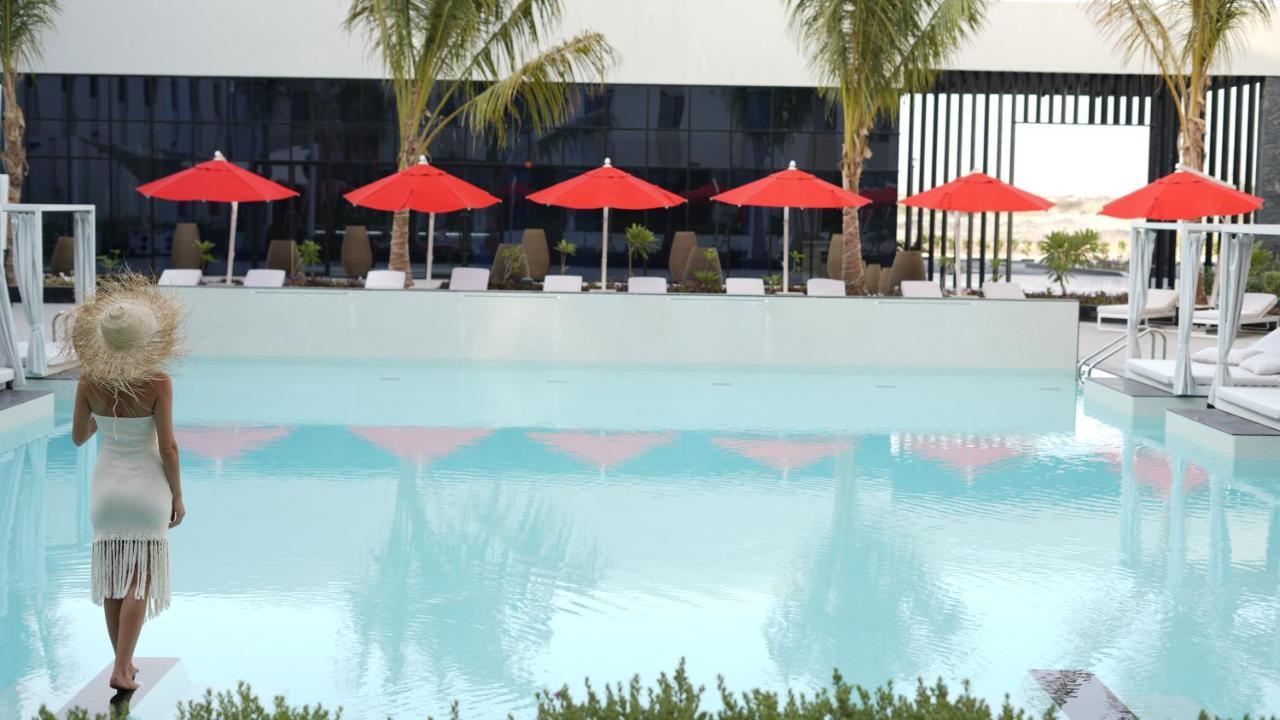 Maani Muscat Hotel & Suites Eksteriør billede