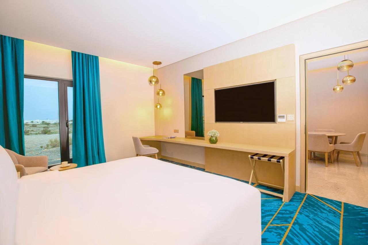Maani Muscat Hotel & Suites Eksteriør billede